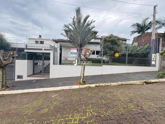 Casa com 3 dormitórios