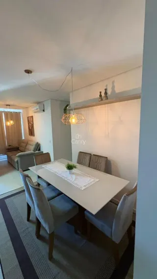 Apartamento com 2 dormitórios