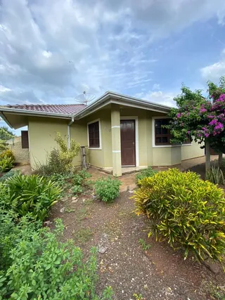 Casa com 3 dormitórios, foto 2