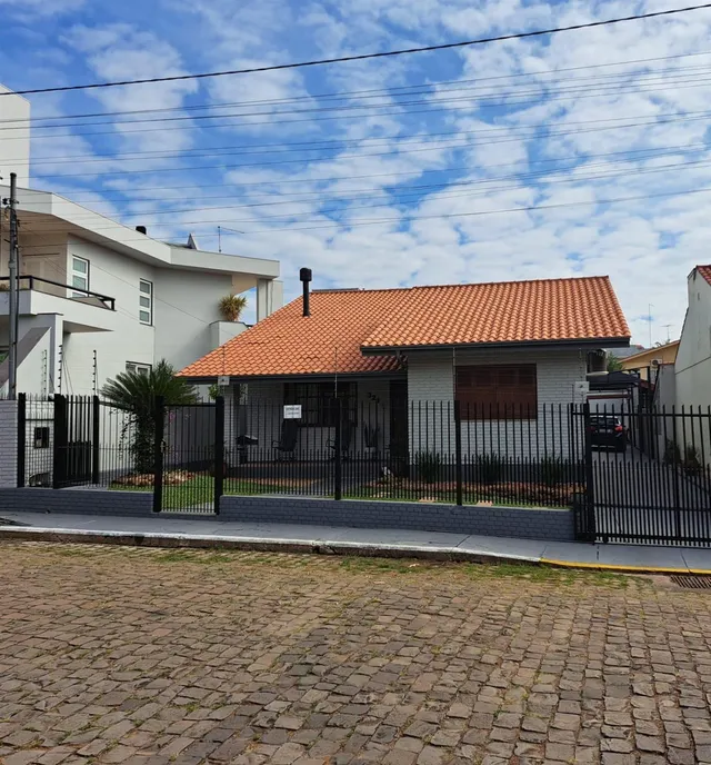 Casa com 3 dormitórios
