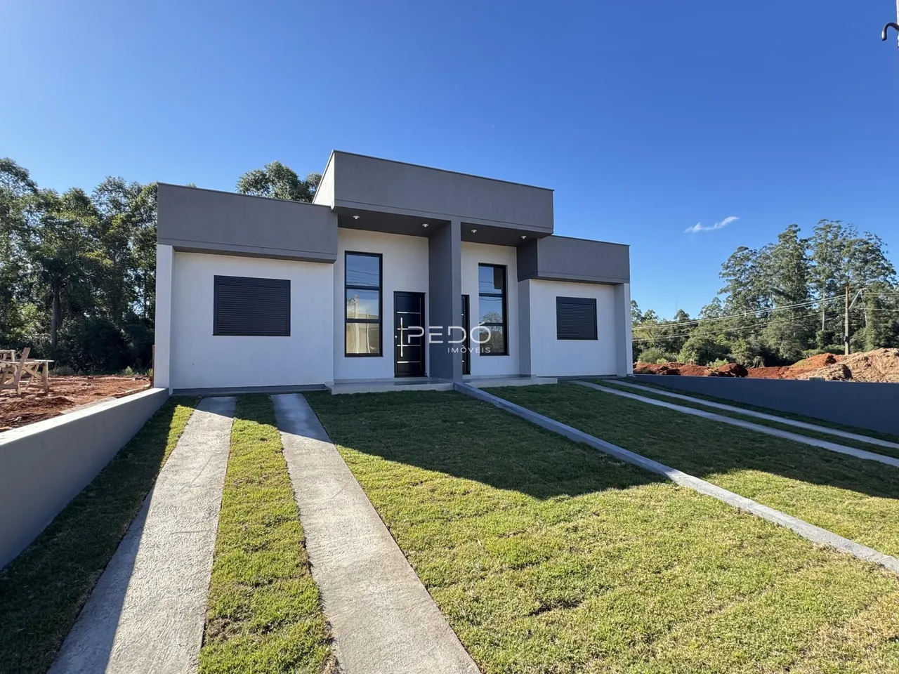 Fachada moderna de uma residência em Lajeado, Brasil.