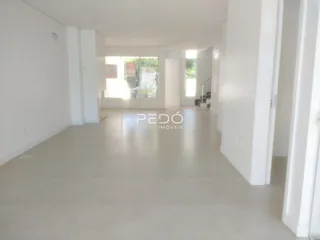 Interior de um corredor de uma propriedade em Lajeado.