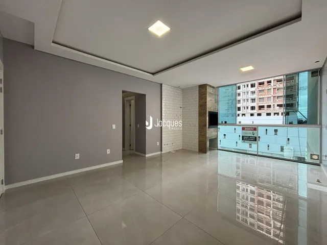 Apartamento com 2 dormitórios, foto 2