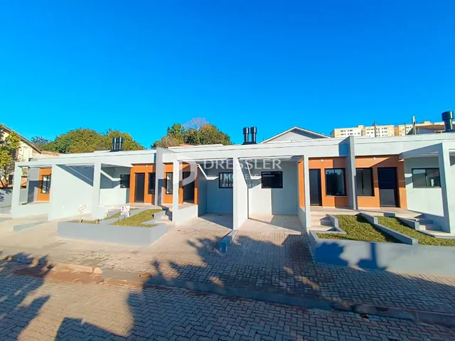 Fachada de uma casa moderna em Lajeado, Brasil.