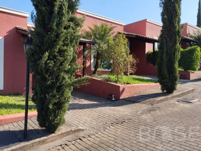 Casa geminada com 2 dormitórios, foto 2