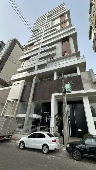 Apartamento com 3 dormitórios