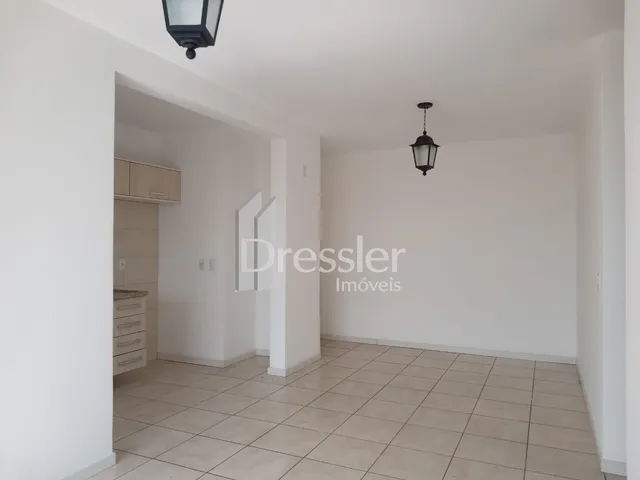 Apartamento com 2 dormitórios, foto 3