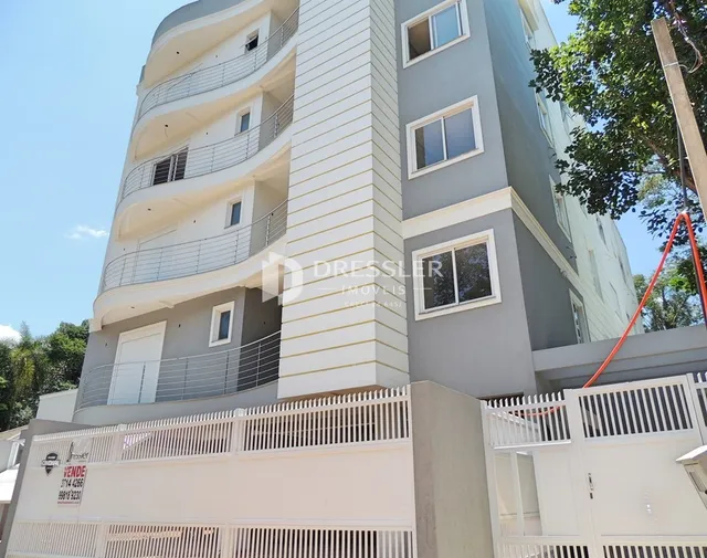 Apartamento com 2 dormitórios