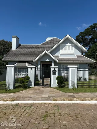 Casa com 4 dormitórios, foto 1