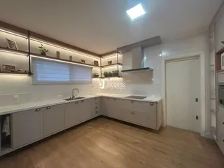 Esta é uma foto da cozinha de um imóvel em Lajeado, Brasil.
