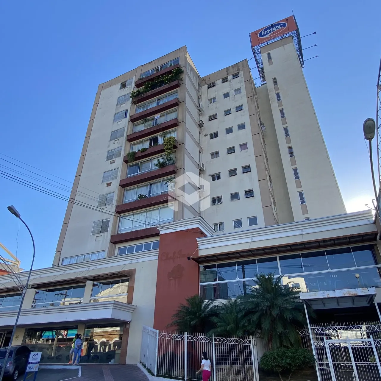 Fachada de um prédio residencial em Lajeado, Brasil.