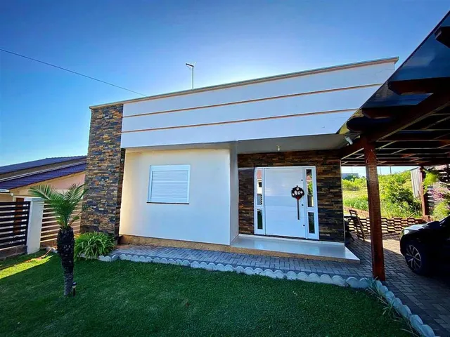 Casa com 1 dormitório