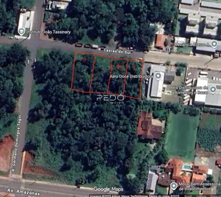 Vista aérea de uma propriedade em Lajeado, Brasil, mostrando o entorno e as vias adjacentes.