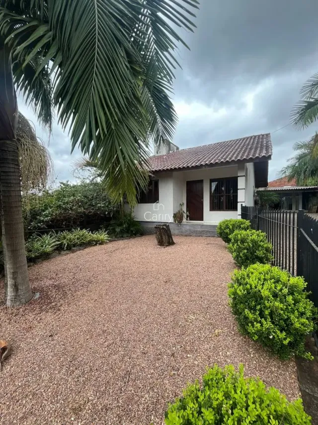 Casa com 2 dormitórios