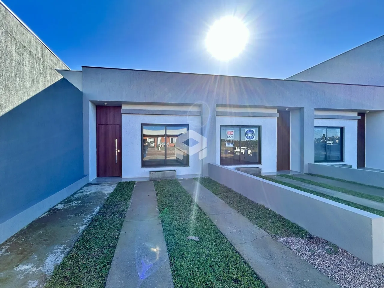 Fachada moderna de uma casa em Lajeado, Brasil.