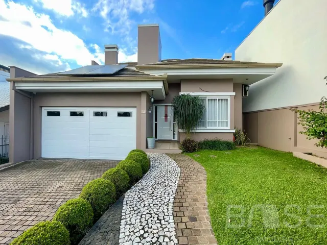 Casa com 3 dormitórios