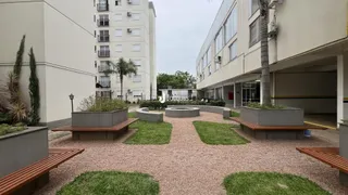 Área comum externa de um condomínio residencial em Lajeado.