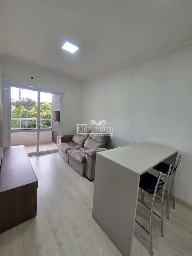 Apartamento com 2 dormitórios, foto 2