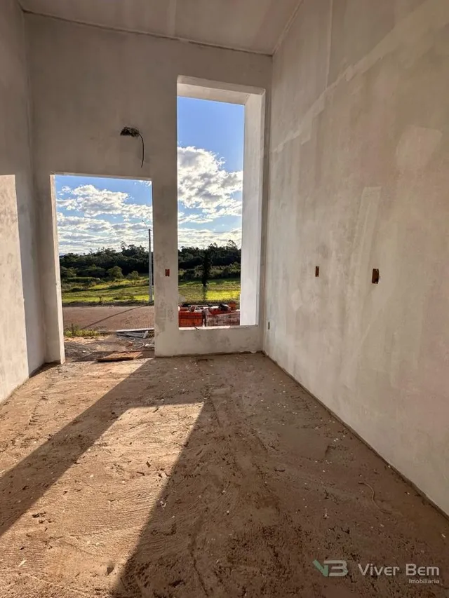 Casa geminada com 2 dormitórios
