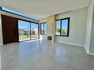 Casa com 3 dormitórios, foto 2