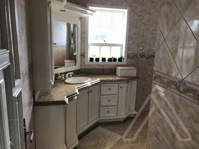 Casa com 4 dormitórios, foto 3