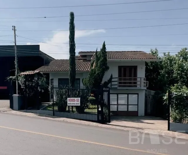 Casa com 3 dormitórios