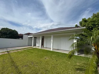 Casa com 4 dormitórios, foto 2