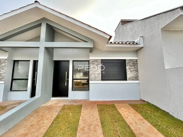 Fachada de uma casa moderna em Lajeado, Brasil.