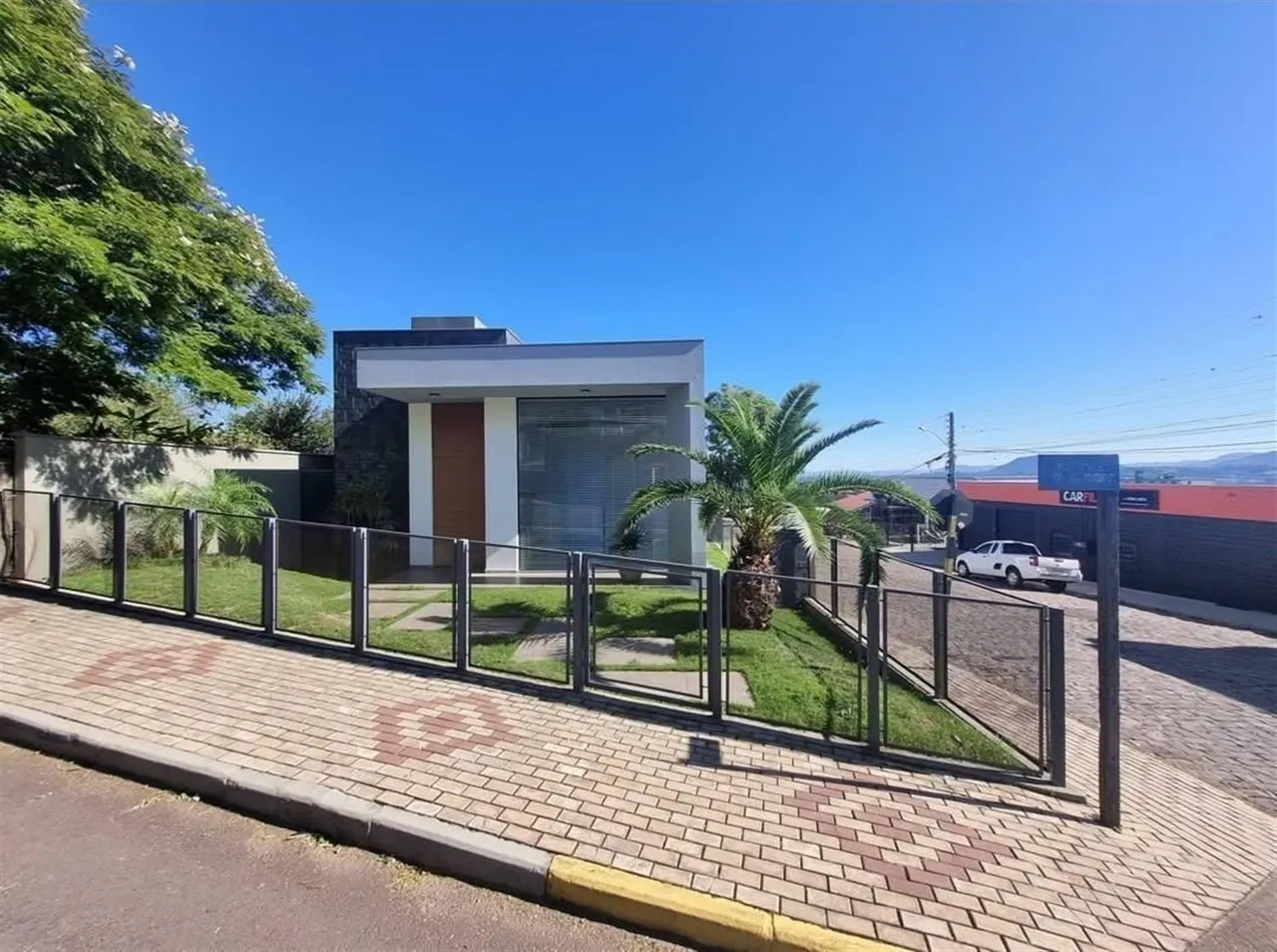 Casa com 3 dormitórios, foto 1
