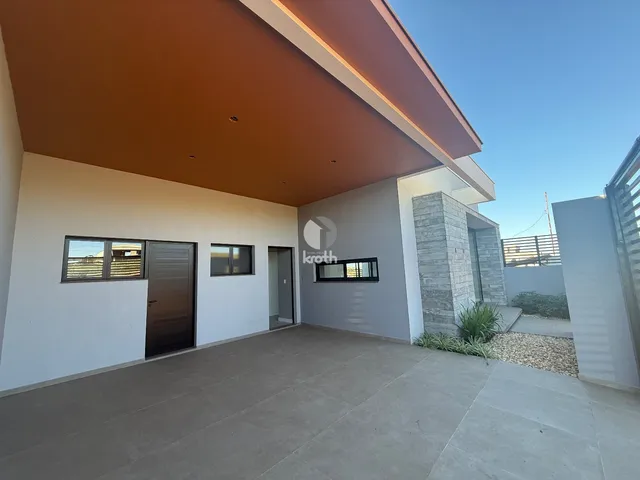 Casa geminada com 2 dormitórios