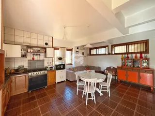 Casa com 5 dormitórios, foto 4