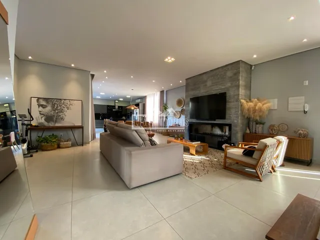 Casa com 4 dormitórios, foto 2