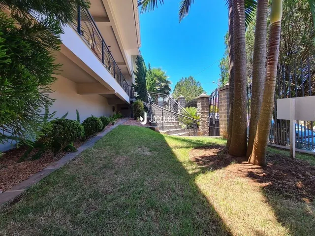 Casa com 4 dormitórios, foto 4