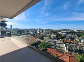 Vista panorâmica de telhados e edifícios na área de Lajeado.
