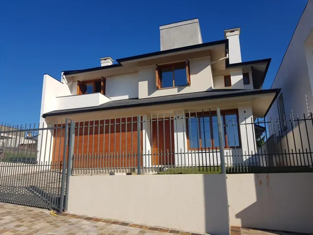 Casa com 3 dormitórios