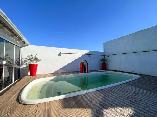 Casa com 2 dormitórios