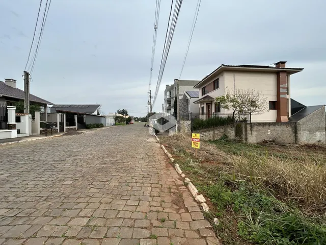 Vista da rua com casas em Lajeado, Brasil.