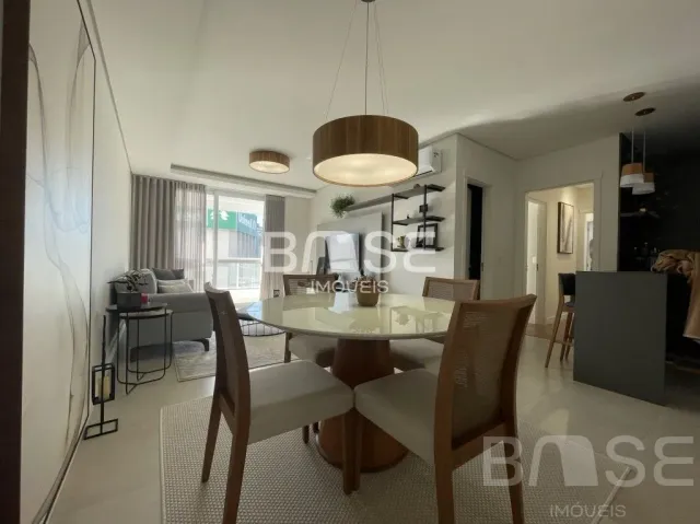 Apartamento com 2 dormitórios