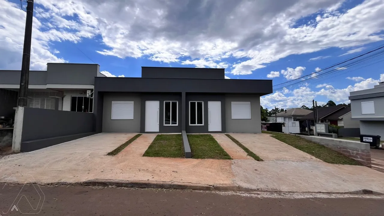 Casa geminada com 2 dormitórios, foto 1