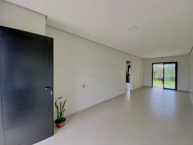 Casa geminada com 2 dormitórios