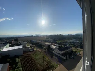 Vista panorâmica de campos e paisagem ao redor da propriedade em Lajeado.