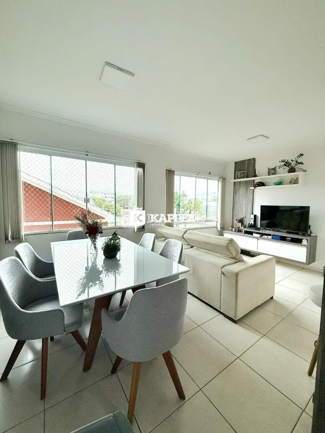 Apartamento com 2 dormitórios
