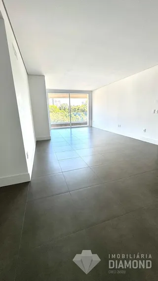 Apartamento com 3 dormitórios, foto 2