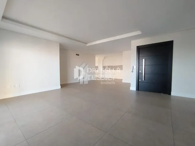 Foto do interior de um espaço residencial.