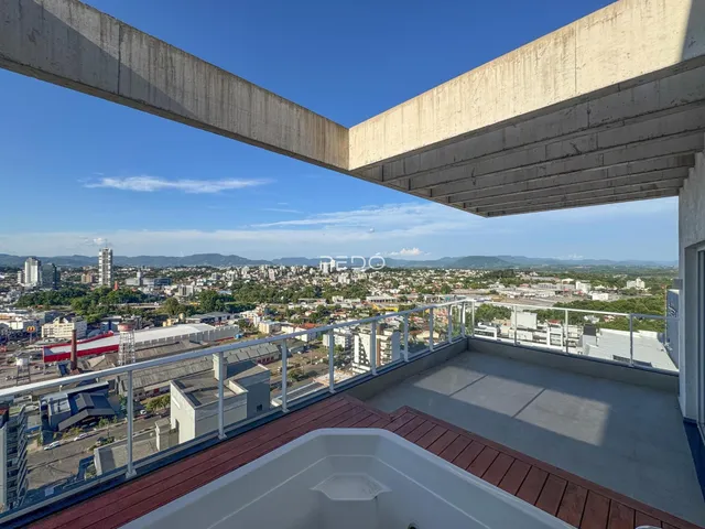 Vista panorâmica da cidade de Lajeado a partir de uma varanda.
