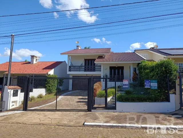Casa com 3 dormitórios
