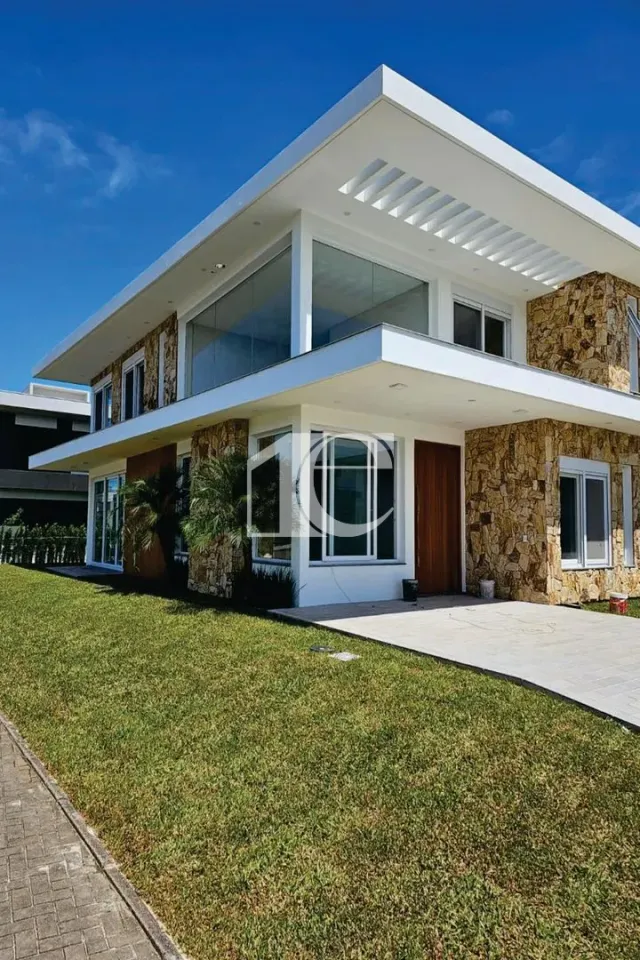 Casa com 4 dormitórios, foto 2