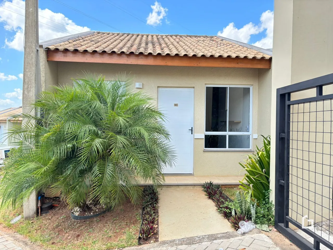 Casa com 2 dormitórios, foto 1