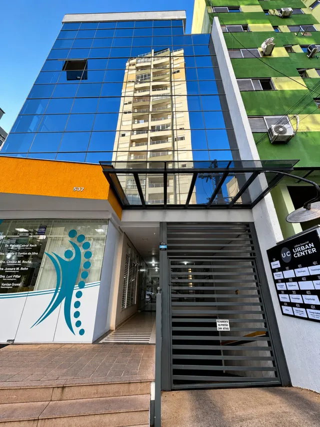 Fachada moderna de um prédio residencial em Lajeado, Brasil.