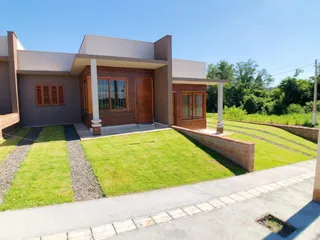Casa geminada com 2 dormitórios, foto 1
